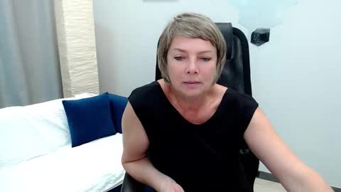 Snapshot of pion_s chatting on 16, 9, 2025 Bella online show from 16, 9, 2025