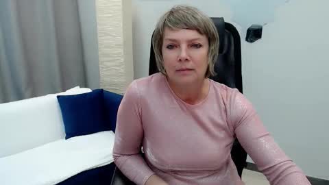 Snapshot of pion_s chatting on 24, 9, 2025 Bella online show from 24, 9, 2025