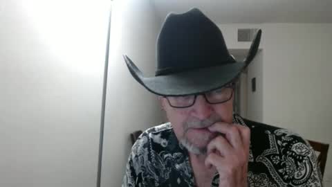 Snapshot of pipewizard chatting on 1, 2, 2025 pipewizard online show from 1, 2, 2025