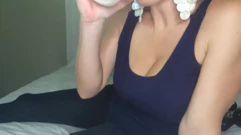 MILF Pippa online show from 25, 2, 2025