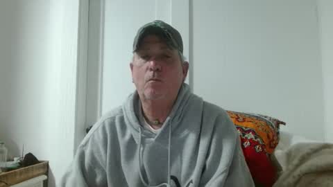 Snapshot of pirate334 chatting on 2, 4, 2026 pirate334 online show from 2, 4, 2026