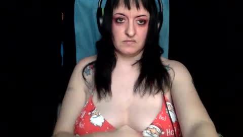 Snapshot of pixie_mixie chatting on 23, 2, 2025 Trash Kitten online show from 23, 2, 2025