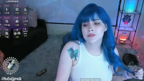 Snapshot of pixiebratx chatting on 19, 6, 2026 Pixie online show from 19, 6, 2026