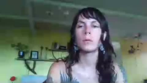 pixiecatfairy online show from 22, 4, 2026