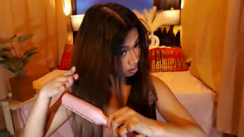 pixiewinky online show from 12, 4, 2026