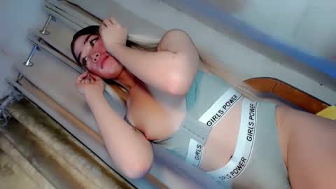 Snapshot of playfulcock69_kate chatting on 24, 9, 2025 kate online show from 24, 9, 2025