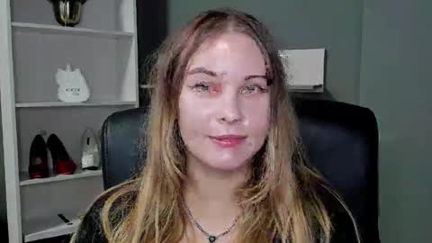 Valeria online show from 10, 11, 2025