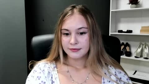 Snapshot of playgirl_valeria chatting on 5, 7, 2026 Valeria online show from 5, 7, 2026