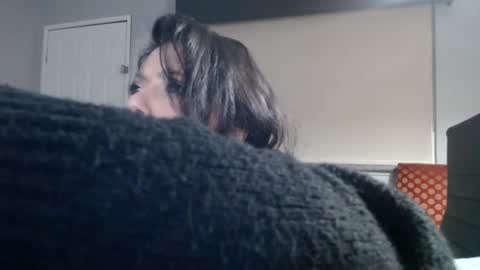 pleasantdinosaurus7537 online show from 23, 12, 2025