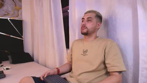 JUAN AND JULI online show from 14, 10, 2025