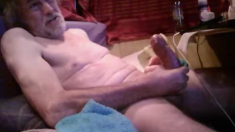 Snapshot of plus84u chatting on 19, 2, 2025 Fratzz online show from 19, 2, 2025