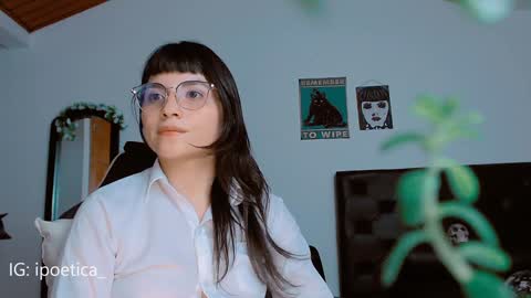 IG ipoetica  online show from 23, 12, 2024