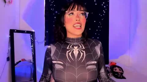 Willow                      Hours 12pm to 630pm Colombian time FRIDAY AND SUNDAY FREE DAYS online show from 12, 1, 2025