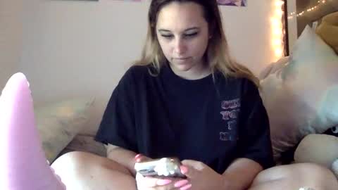 sweet angel baby  online show from 17, 4, 2026