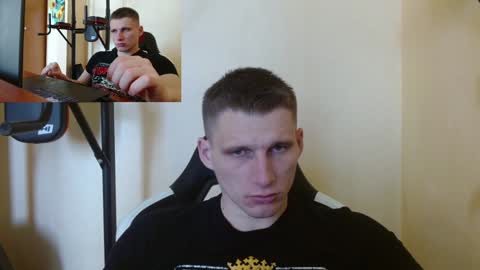 Snapshot of poliglotjoe chatting on 20, 12, 2024 Poliglot online show from 20, 12, 2024