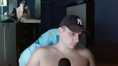 Snapshot of poliglotjoe chatting on 26, 10, 2025 Poliglot online show from 26, 10, 2025