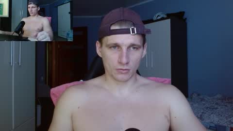 Snapshot of poliglotjoe chatting on 31, 10, 2025 Poliglot online show from 31, 10, 2025