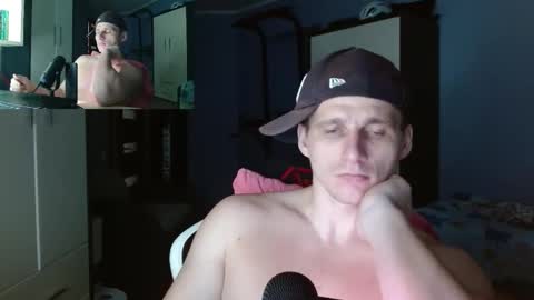 Snapshot of poliglotjoe chatting on 31, 10, 2025 Poliglot online show from 31, 10, 2025