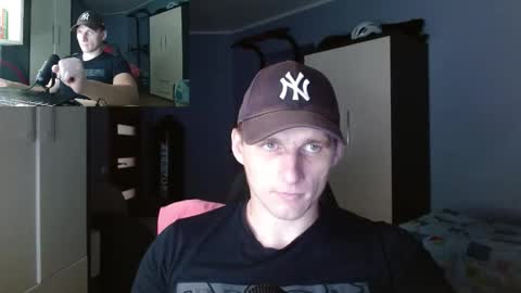 Snapshot of poliglotjoe chatting on 3, 11, 2025 Poliglot online show from 3, 11, 2025