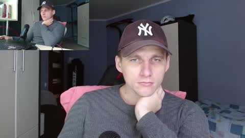 Snapshot of poliglotjoe chatting on 5, 11, 2025 Poliglot online show from 5, 11, 2025