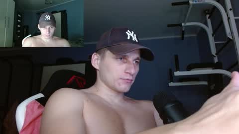 Snapshot of poliglotjoe chatting on 15, 11, 2025 Poliglot online show from 15, 11, 2025