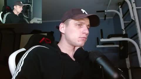 Snapshot of poliglotjoe chatting on 17, 11, 2025 Poliglot online show from 17, 11, 2025