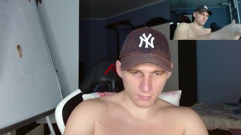 Snapshot of poliglotjoe chatting on 25, 11, 2025 Poliglot online show from 25, 11, 2025