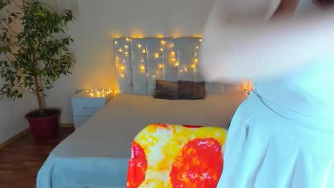 Polina online show from 22, 12, 2025