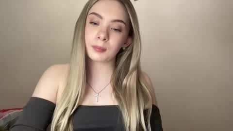 polishangel222 online show from 10, 3, 2026