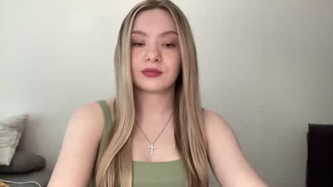 Snapshot of polishangel222 chatting on 1, 6, 2026 polishangel222 online show from 1, 6, 2026