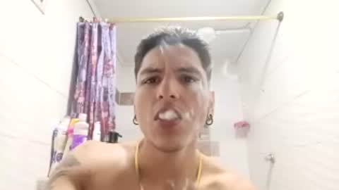 Snapshot of pollon8_kbezon chatting on 12, 7, 2026 Gian online show from 12, 7, 2026