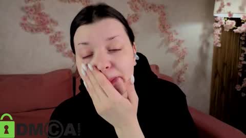 Polly online show from 12, 11, 2025