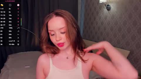 Snapshot of polly_dollie_ chatting on 20, 12, 2025 Renet online show from 20, 12, 2025