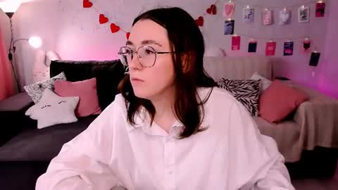 Snapshot of polly_pop_ chatting on 15, 7, 2026 Polly online show from 15, 7, 2026