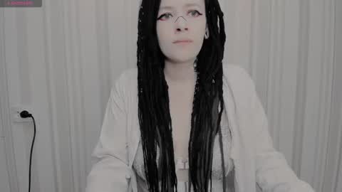 Polly online show from 28, 11, 2025