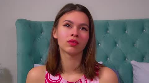 Polly online show from 9, 11, 2025