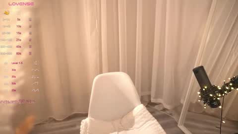    online show from 6, 11, 2025