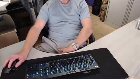 Dave online show from 2, 12, 2025