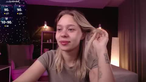 Snapshot of pooja_hegde chatting on 22, 9, 2025 Eva online show from 22, 9, 2025