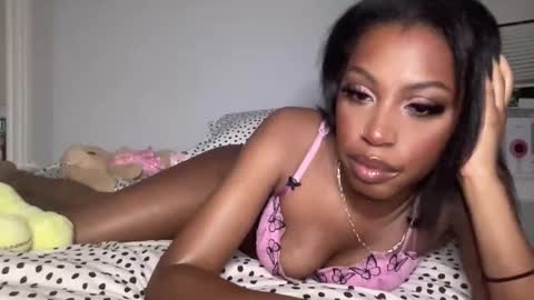 Snapshot of popasprincess chatting on 27, 4, 2026 princess online show from 27, 4, 2026
