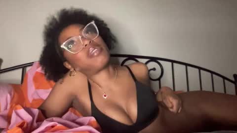 Snapshot of popasprincess chatting on 14, 5, 2026 princess online show from 14, 5, 2026
