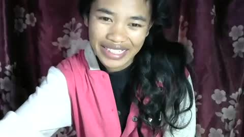 Snapshot of poppy_kelley chatting on 7, 7, 2026 Lilly online show from 7, 7, 2026