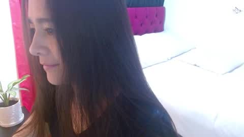 porcelainlux online show from 16, 2, 2025