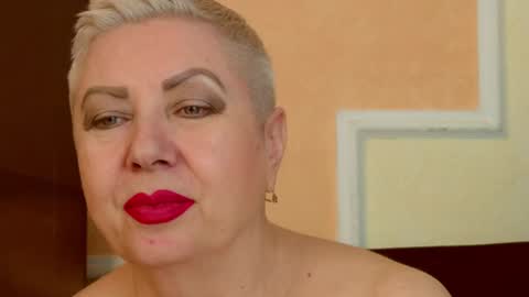 Snapshot of posh_lady chatting on 10, 7, 2026 LADY POSH online show from 10, 7, 2026