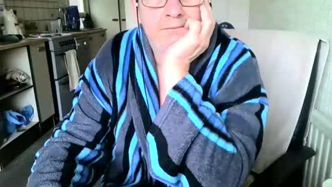 Snapshot of poshman65 chatting on 15, 12, 2024 poshman65 online show from 15, 12, 2024