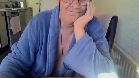 Snapshot of poshman65 chatting on 24, 10, 2025 poshman65 online show from 24, 10, 2025