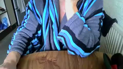 Snapshot of poshman65 chatting on 8, 11, 2025 poshman65 online show from 8, 11, 2025