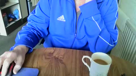 Snapshot of poshman65 chatting on 17, 12, 2025 poshman65 online show from 17, 12, 2025