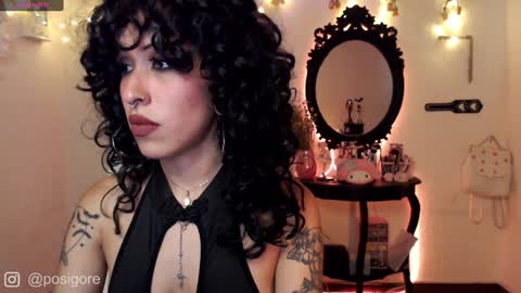 Snapshot of posigore chatting on 4, 12, 2024 Anna Goth independient model online show from 4, 12, 2024