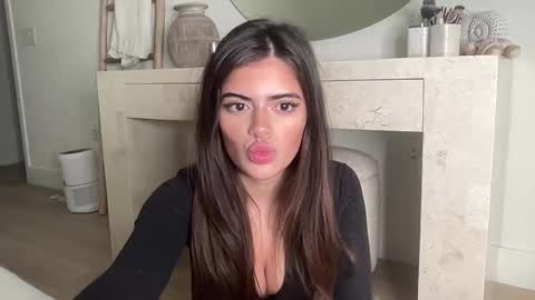 Selena online show from 5, 3, 2026